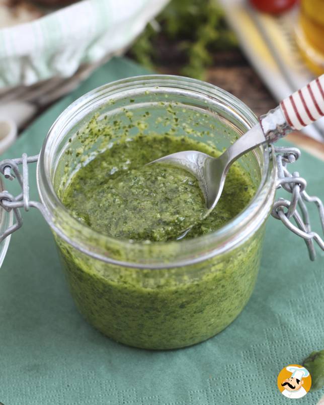 Kotitekoinen vihreä pesto - pesto alla genovese (pesto alla genovese)