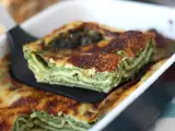 Resepti Kasvislasagne, jossa on pinaattia ja tofua, valmistettu ilmakeittimessä