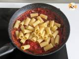 Pasta all'amatriciana, perinteinen resepti selitetty askel askeleelta - Valmistelu askel 8