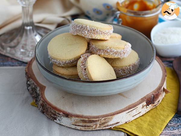 Alfajores - Argentiinalaisia pikkuleipiä maitohillon ja kookoksen kera