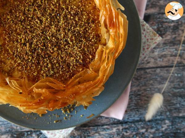 Baklava-tyylinen juustokakku pistaasipähkinöiden kanssa, rapea ja sulava - kuva 7