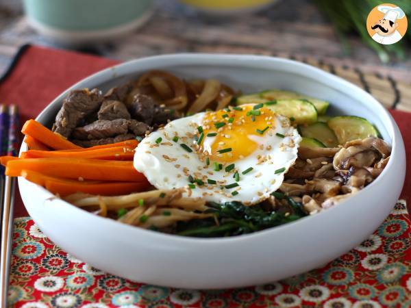 Bibimbap, perinteinen korealainen ruokalaji