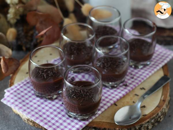 Brigadeiro lusikalla, juhlapäivien suosituin makeinen!