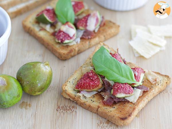 Bruschetta viikunoiden, parmesaanin ja parmankinkun kanssa