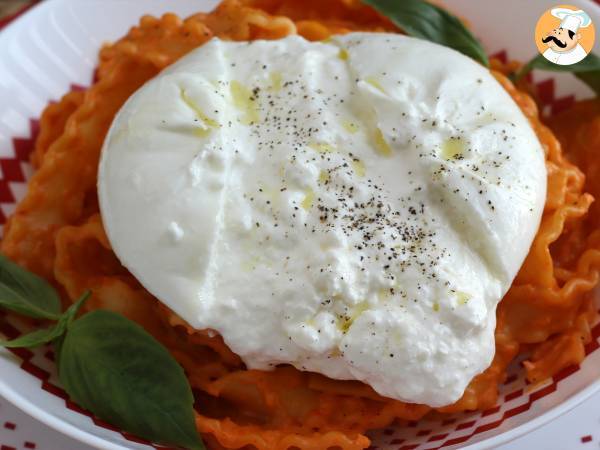 Calabrian tyylistä pestoa kermaisen burrata-juuston kanssa - kuva 2