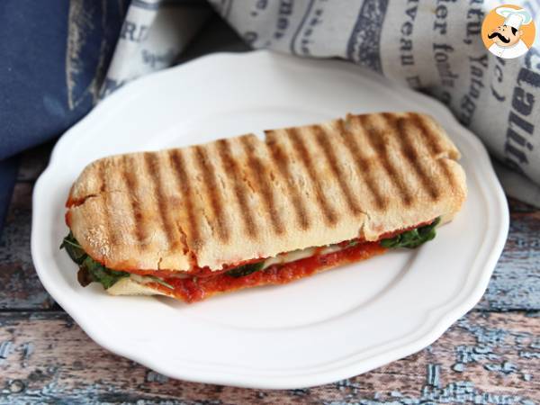 Chorizo ja Emmental Panini - kuva 2