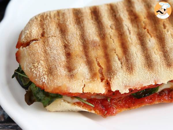 Chorizo ja Emmental Panini - kuva 4