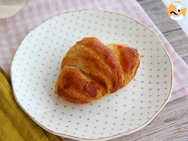 Croissantit selitetään askel askeleelta - kuva 2