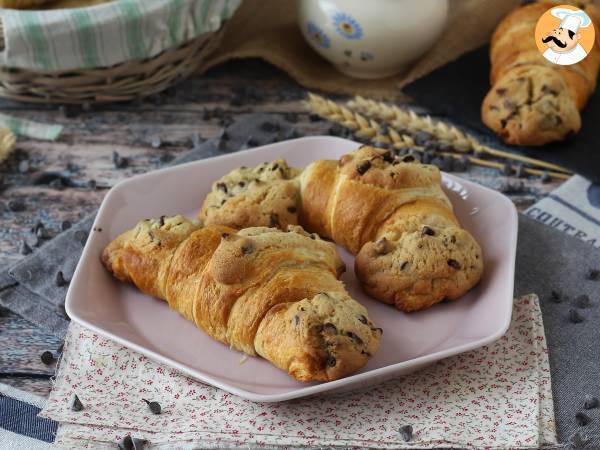 Erittäin herkullisia, superhelppoja crookies. Täydellinen yhdistelmä croissantteja ja keksejä!