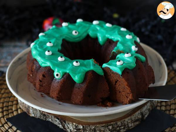 Halloween Bundt-kakku, suussa sulava suklaa bundt-kakku