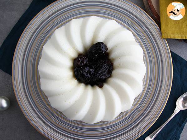 Kookospähkinäblancmange ja luumucoulis - kuva 4