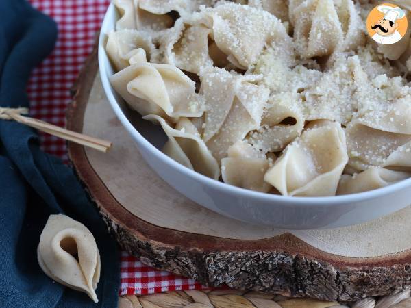 Kuinka tehdä kotitekoista pastaa: sorpresine, kaunis pieni pasta - kuva 6