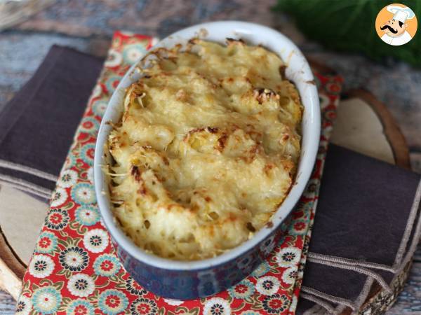 Lehtikaali gratin bechamel-kastikkeen ja juuston kera - kuva 3