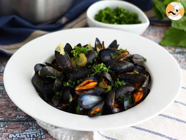 Moules marinières, yksinkertainen ja herkullinen resepti