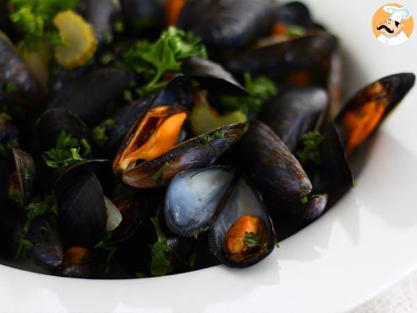 Moules marinières, yksinkertainen ja herkullinen resepti - kuva 2