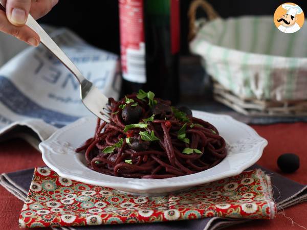 Spaghetti al fuoco di Bacco: punaviinipasta, joka tuo pöytään jotain erityistä - kuva 4