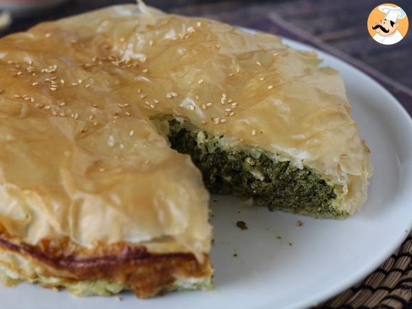 Spanakopita, superhelppo kreikkalainen piirakka pinaatilla ja fetajuustolla. - kuva 2