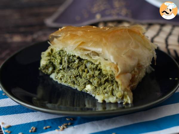 Spanakopita, superhelppo kreikkalainen piirakka pinaatilla ja fetajuustolla. - kuva 5