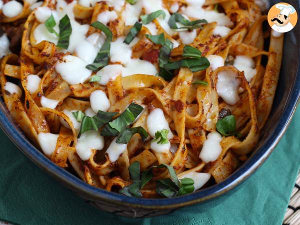 Tagliatelle al forno, jätteiden vastainen resepti ylijäämäpastan käyttämiseen. - kuva 2