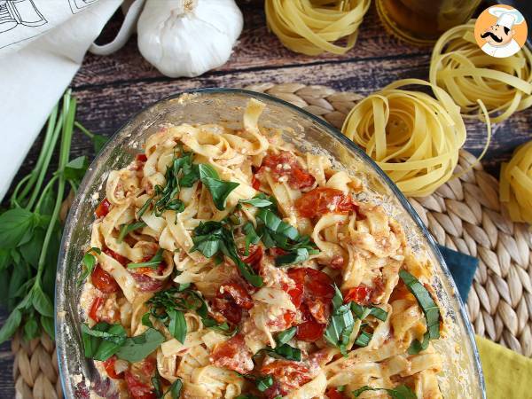 Tagliatelle feta ja kirsikkatomaatit - paistettu fetapasta - kuva 7