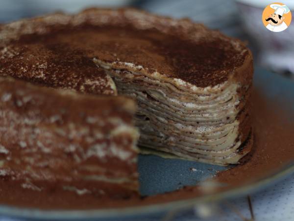 Tiramisu-tyylinen pannukakkukakku kahvin ja kaakaon kera - kuva 3