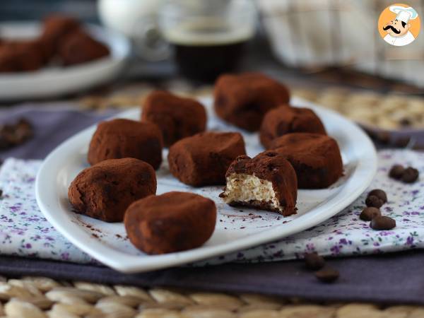 Tiramisu-tyyliset rochers, täydellinen italialainen jälkiruoka miniannoksina kahvin kanssa!